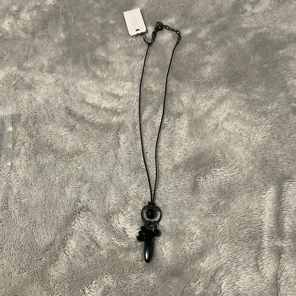 NEW Black Bead Pendant Necklace
